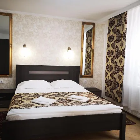 Panzio Status Apartment Hajduszoboszlo Exterior photo
