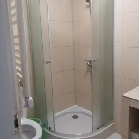 Panzio Status Apartment Hajduszoboszlo Room photo