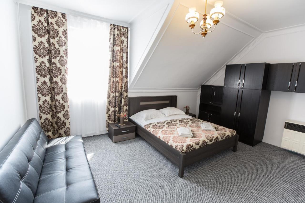 Panzio Status Apartment *